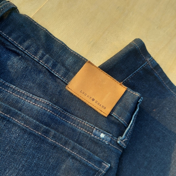 Lucky Brand Dark Blue Straight Leg Jeans Denim Women Sz 12/31. ( Bag D) - Picture 7 of 7
